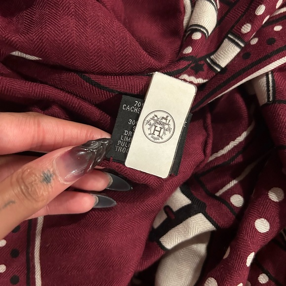 HERMES Grand Manege cashmere Scarf - Picture 4 of 5